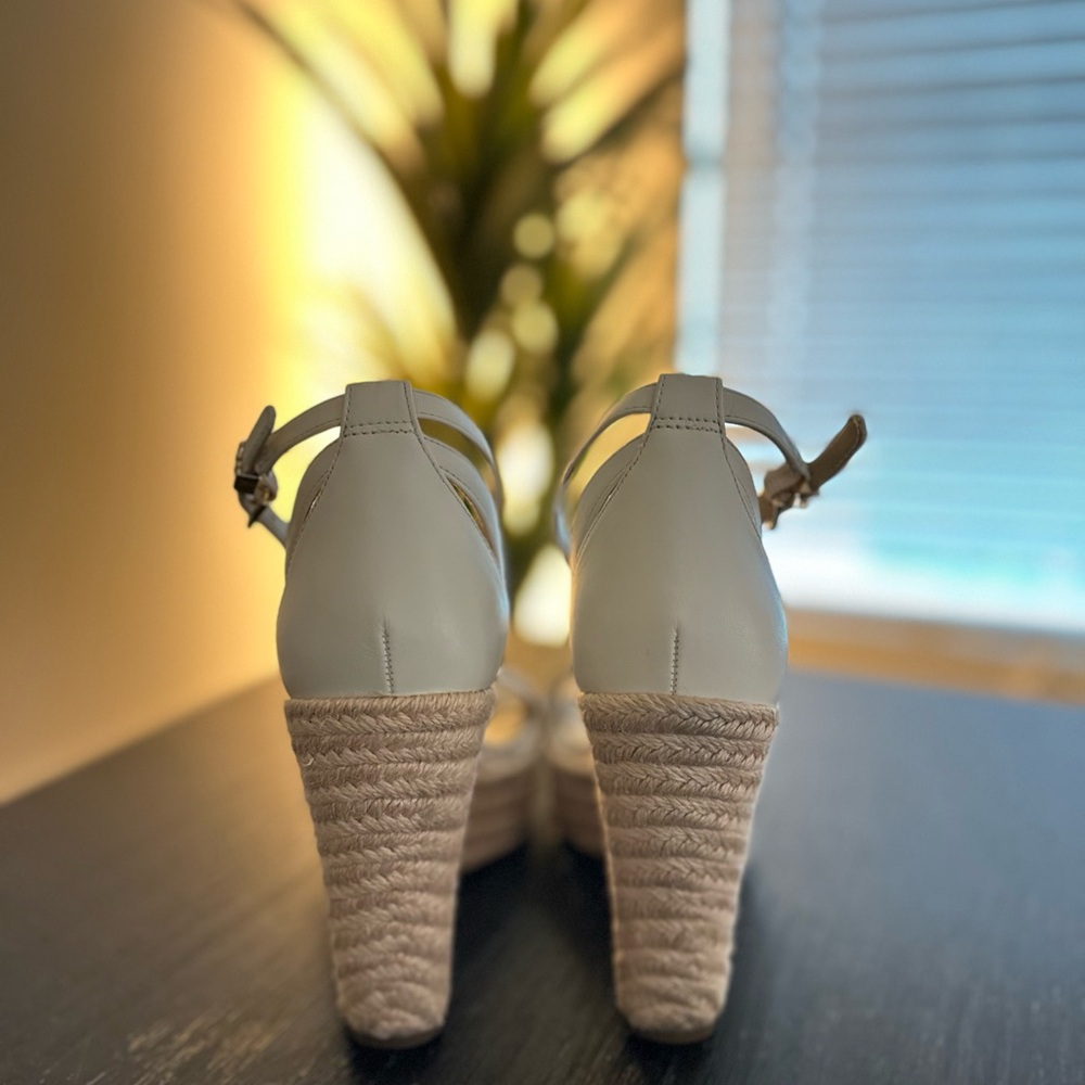 Michael Kors Cream Wedge Sandals with Peep-Toe - Picture 4 of 4